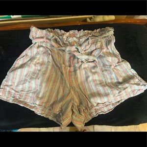 American eagle bag shorts